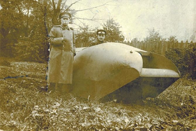 "Вездеход" — первый российский танк, 1915 год. Фото © Wikipedia / forum.tanki.su