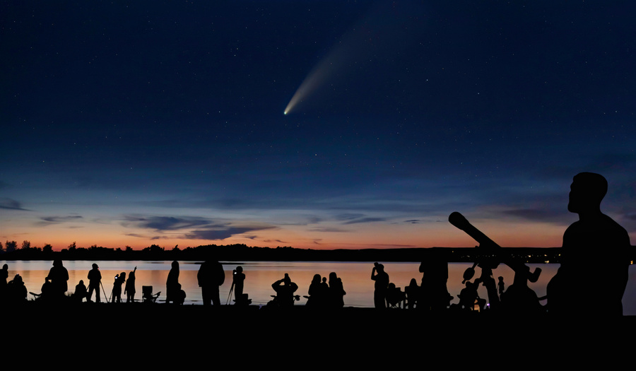 Новая комета C/2023 P1 в сентябре 2023 года пролетит близко к Земле — когда ловить момент? Фото © Shutterstock