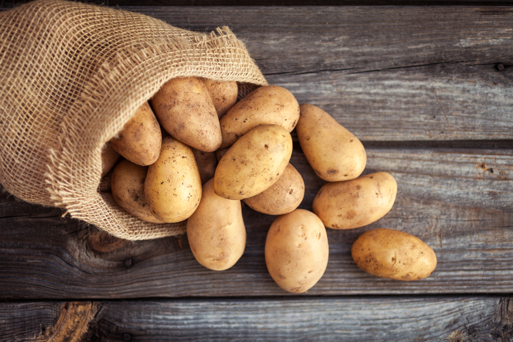 Толкование снов со среды на четверг: к чему снится сырая картошка? Фото © Shutterstock
