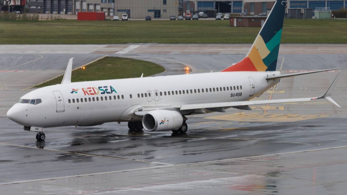 Росавиация взяла на контроль ситуацию с рейсом Red Sea Airlines из Египта в РФ