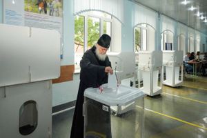 Патриарх Кирилл проголосовал на выборах мэра Москвы
