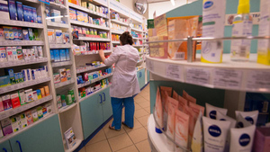Фармацевт опровергла исчезновение 20% импортных препаратов из аптек России