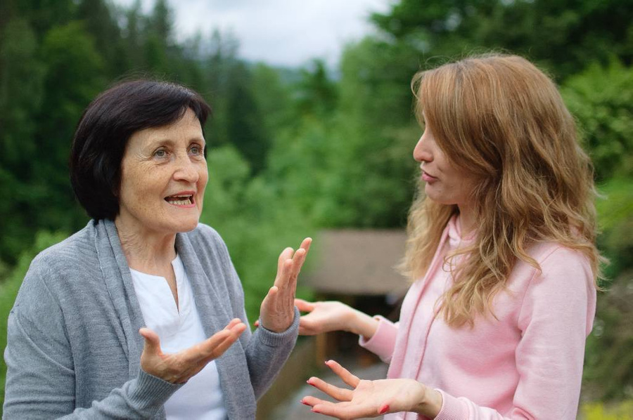 Как избежать конфликтов со взрослыми детьми и сохранить любовь до старости. Фото © Shutterstock / FOTODOM