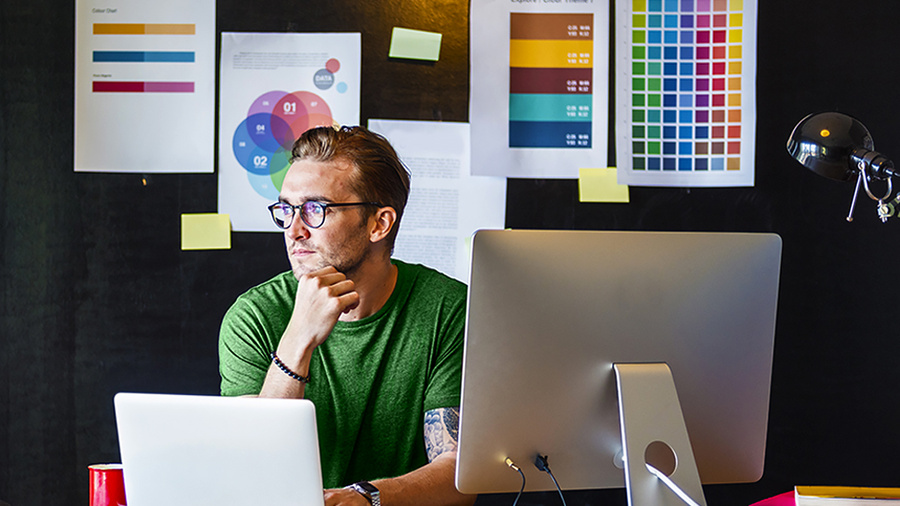 9 сентября — День дизайнера-графика в России. Обложка © Shutterstock