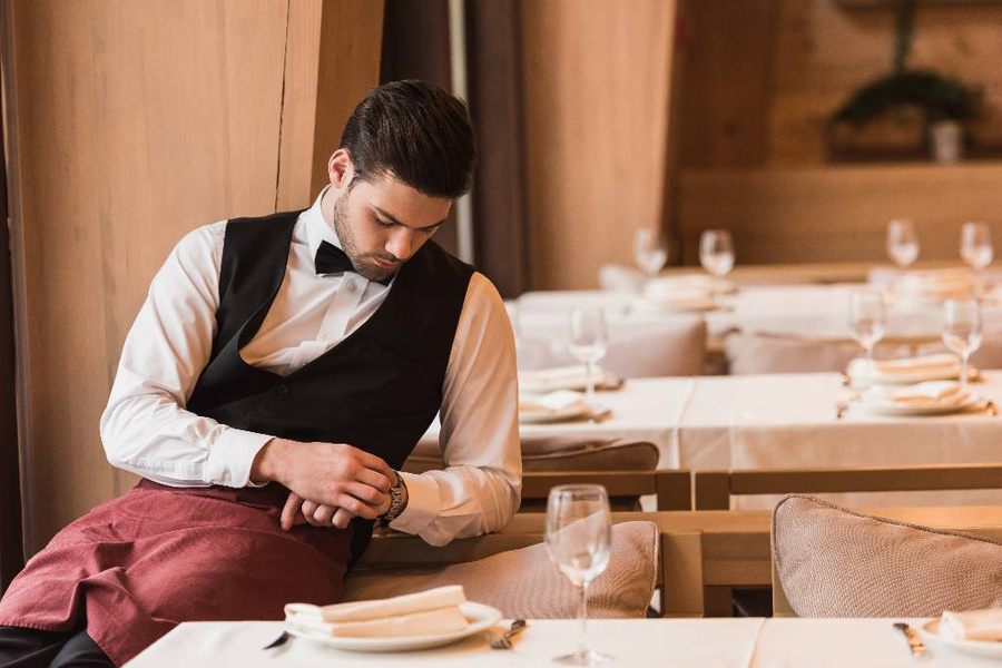 Как заполучить ненависть всех официантов: 5 вредных советов. Фото © Shutterstock