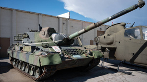 Партия из первых десяти датских танков Leopard 1A5 прибыла на Украину