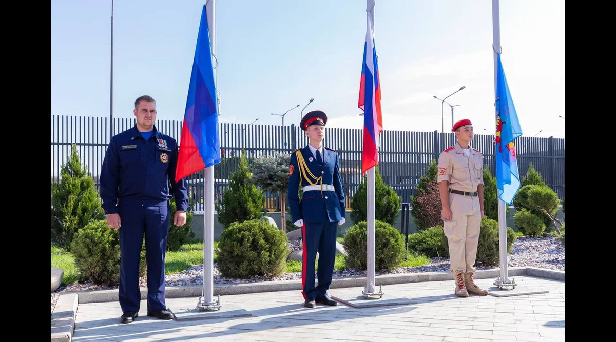 Пасечник и Кириенко открыли первый в ЛНР Дом молодёжи