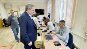 Российские министры проголосовали на выборах мэра Москвы