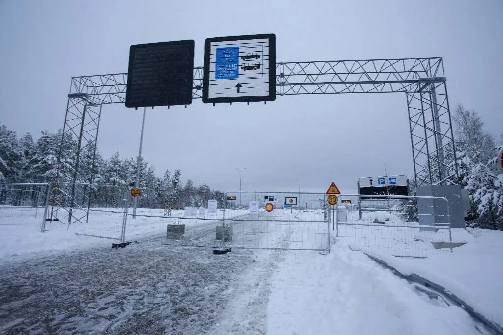 Финляндия не собирается открывать КПП на границе с РФ в феврале