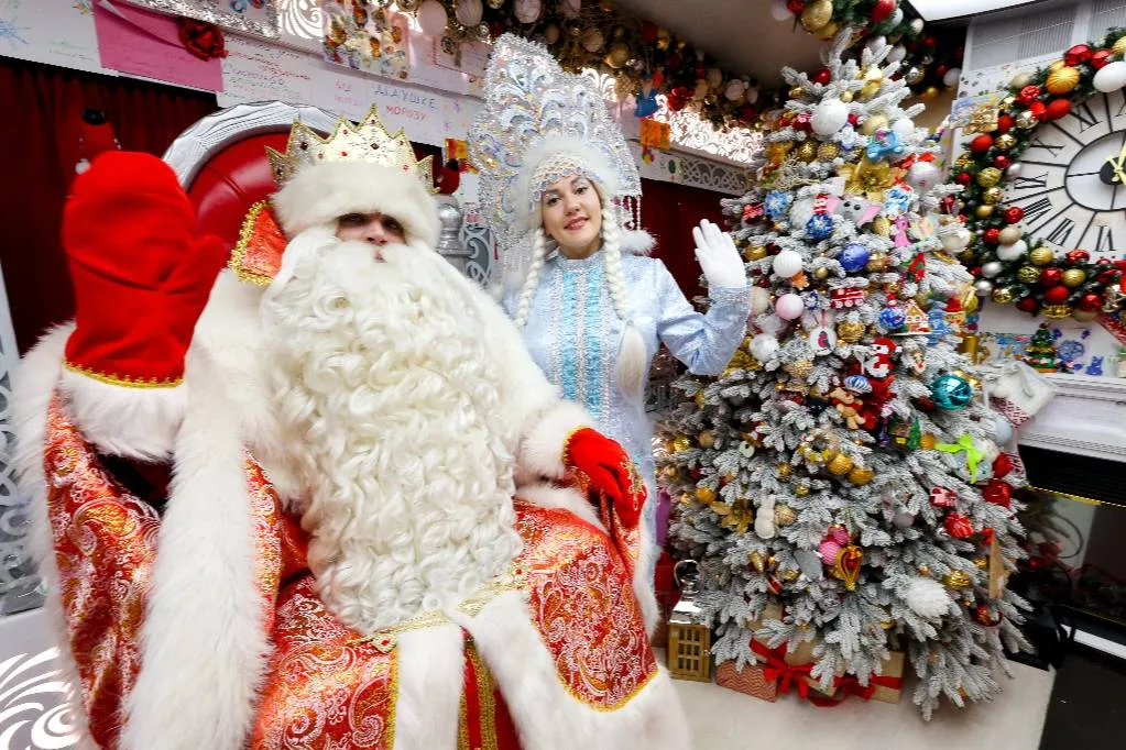От котика до волшебной палочки: Стали известны желания москвичей в письмах Деду Морозу