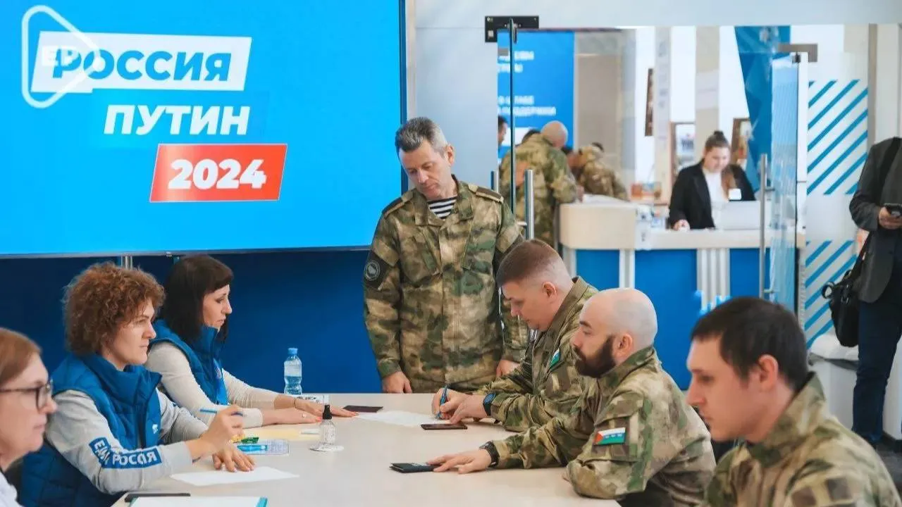 В России проходит единый день сбора подписей в поддержку выдвижения Путина на выборы