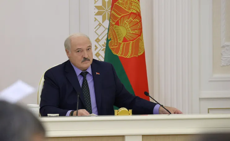 Лукашенко сказал "досвидос" уходящим западным брендам вроде "Макдоналдса" 