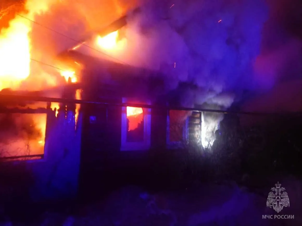 В Удмуртии ребёнок остался один дома и погиб при пожаре