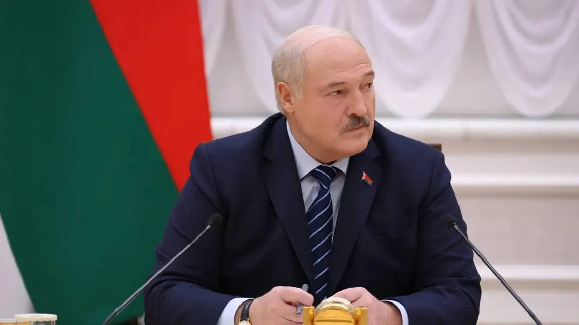 "Очень опасный период": Лукашенко призвал не повторять в Белоруссии ошибок Горбачёва