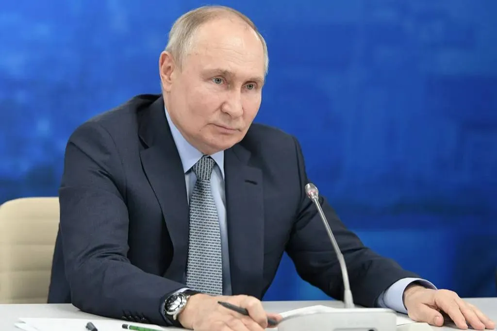Путин: Волонтёры должны провозить гумпомощь на СВО по платным дорогам бесплатно