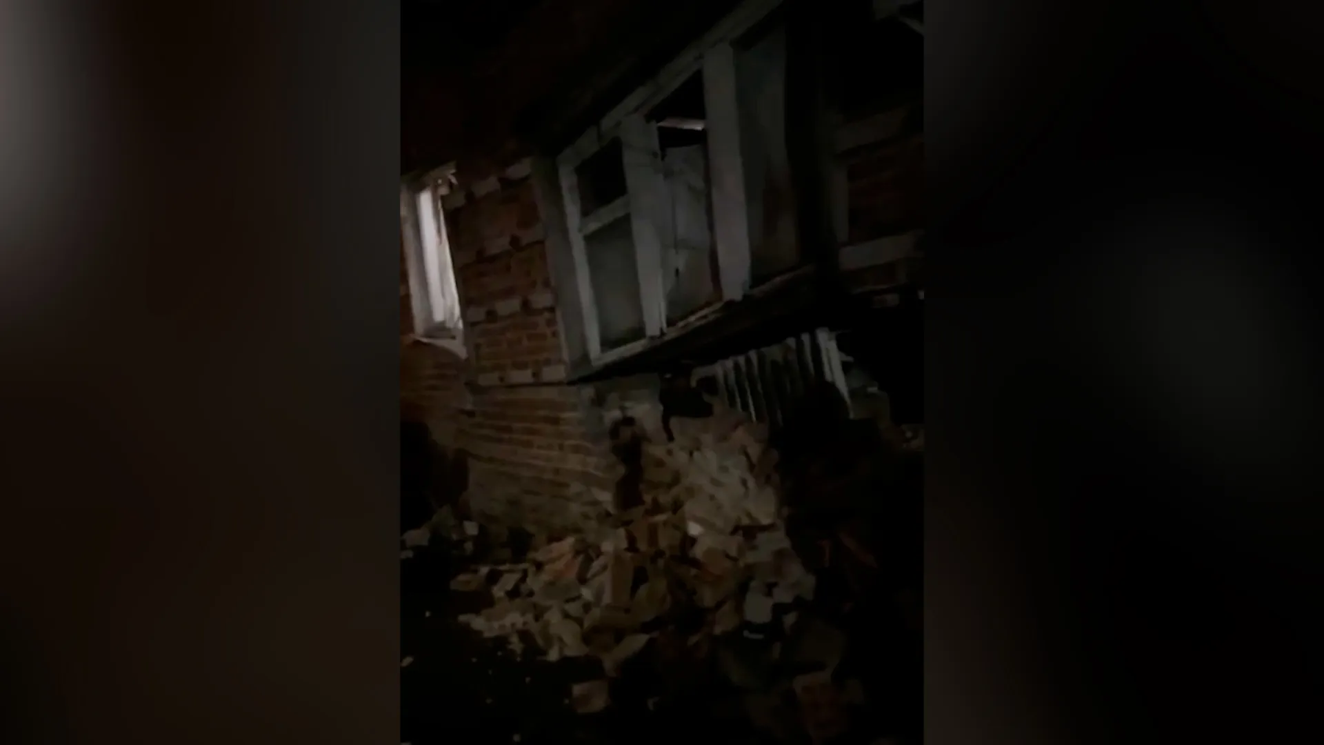 Стена пятиэтажки обрушилась в Ростове-на-Дону
