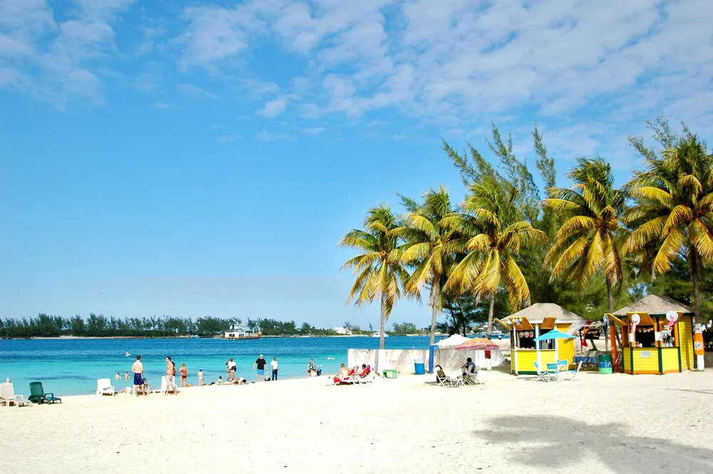 Американцев призвали быть осторожными из-за 18 убийств с начала года на Багамах