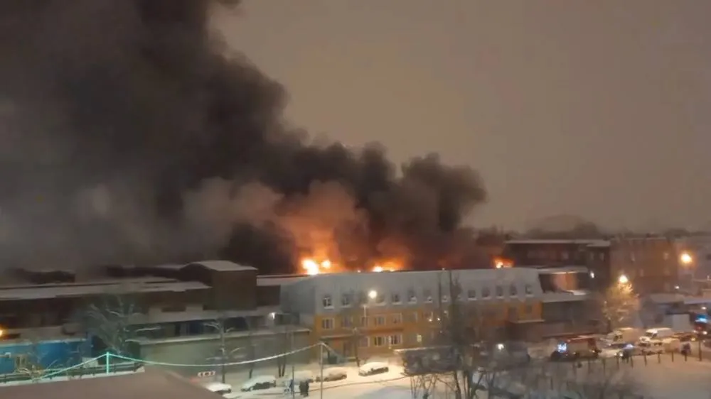Собянин сообщил о создании оперштаба из-за пожара на подстанции в Москве