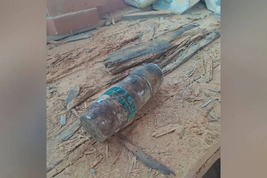 Неразорвавшийся снаряд времён ВОВ обнаружили при реставрации собора в Петергофе