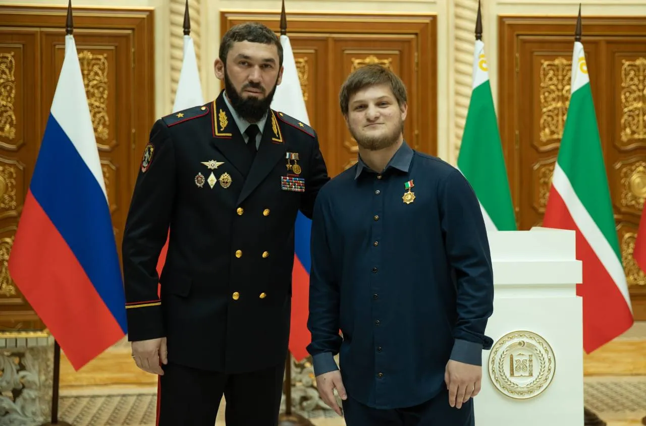Ахмату Кадырову вручили орден и поставили на высокую должность