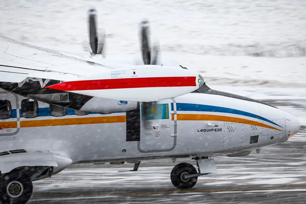 Самолёт L-410 с отказавшим двигателем запросил срочную посадку в Комсомольске-на-Амуре