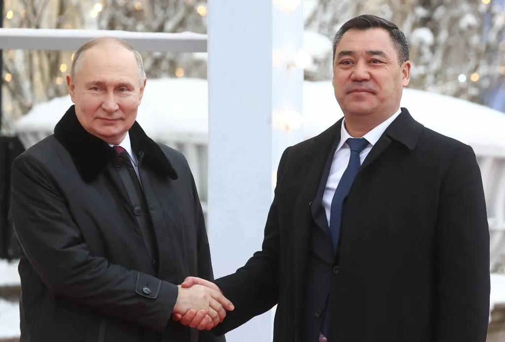 Президент Киргизии Жапаров посетит Россию 20–21 февраля и встретится с Путиным