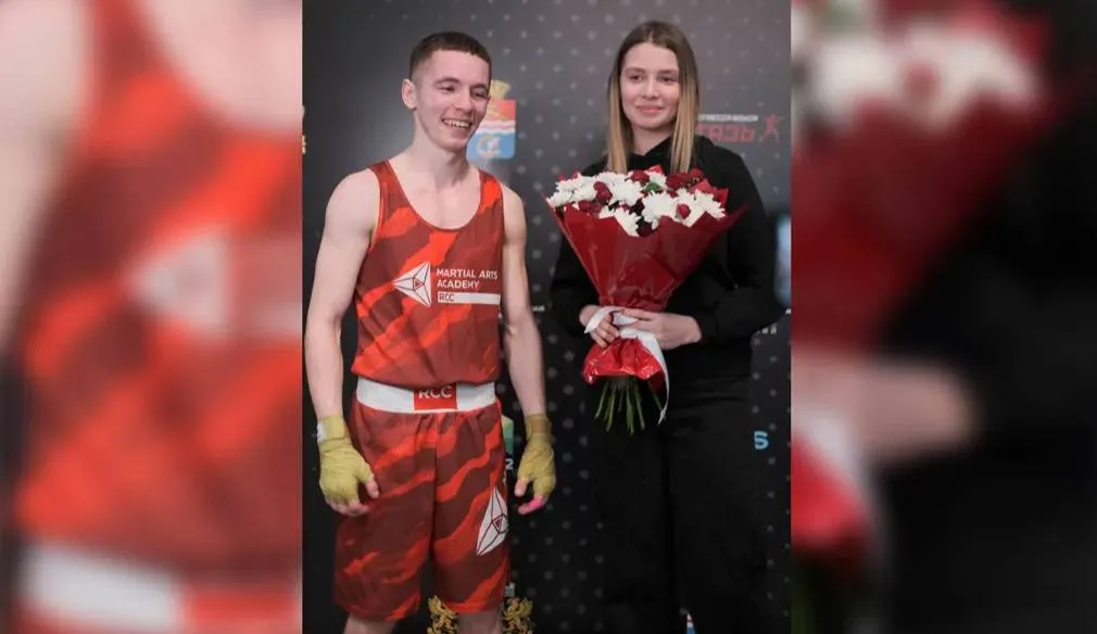 Уральский боксёр сделал предложение девушке-кикбоксёрше прямо на ринге