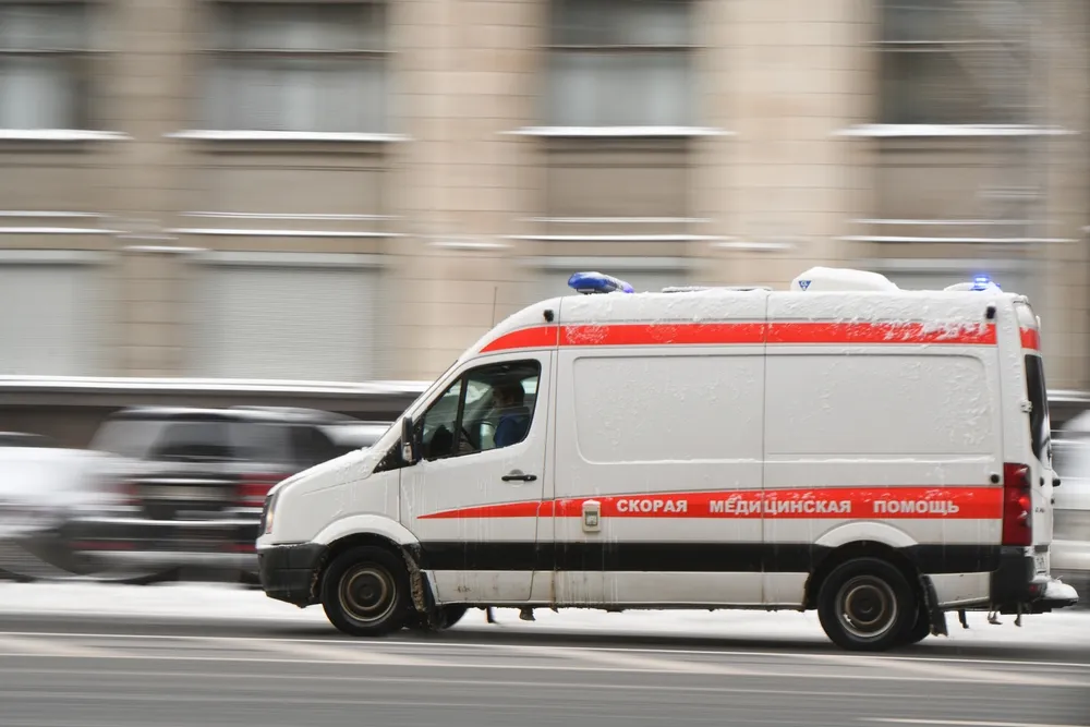 В Петербурге фельдшер скорой помощи обезвредила буйного пациента с пистолетом
