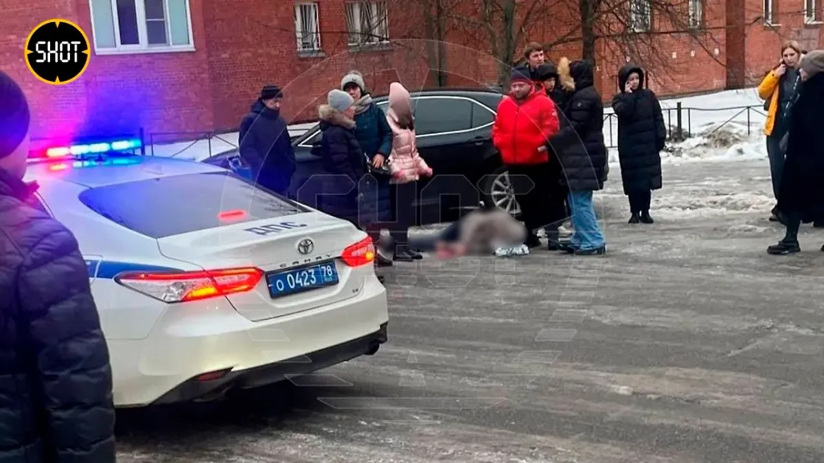 Водитель, по ошибке подстреленный у гимназии в Петербурге, скончался в больнице