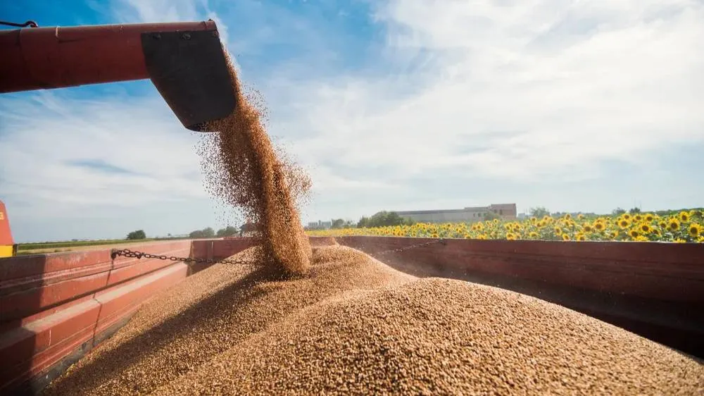 Латвия запретила ввоз сельхозпродукции из РФ и Белоруссии 