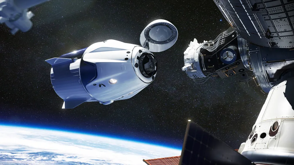 Space X вновь перенесла возвращение космических туристов с МКС на Землю