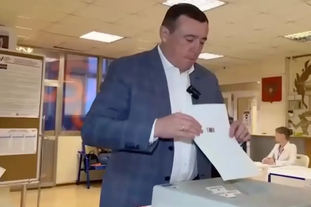 Губернатор Сахалинской области Лимаренко проголосовал на выборах президента России