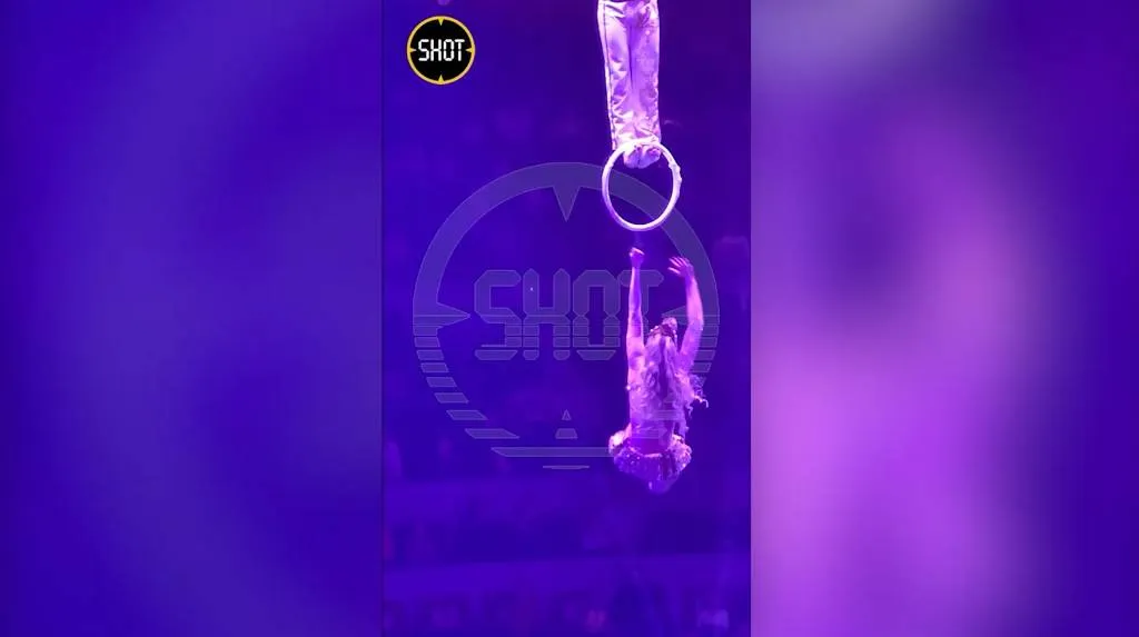 Молодая гимнастка рухнула с высоты на глазах у зрителей в Новосибирске