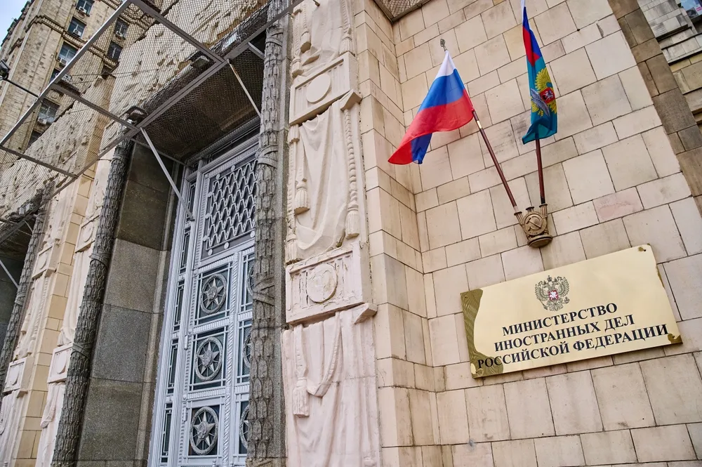 Россия сделала решительное заявление о судьбе своих посольств в Балтии