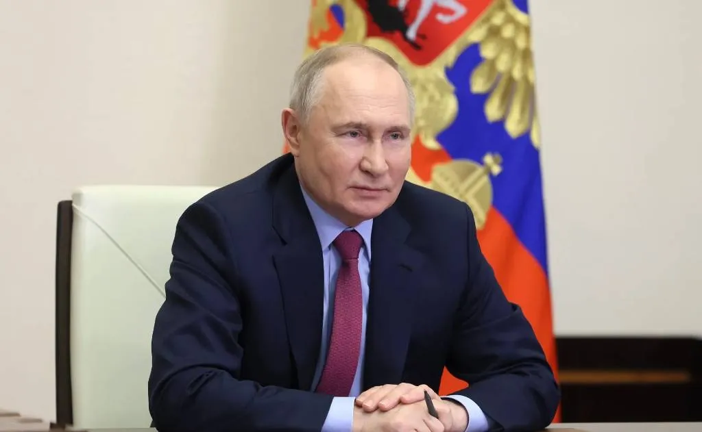Путин поздравил власти Крыма с десятилетием воссоединения с Россией