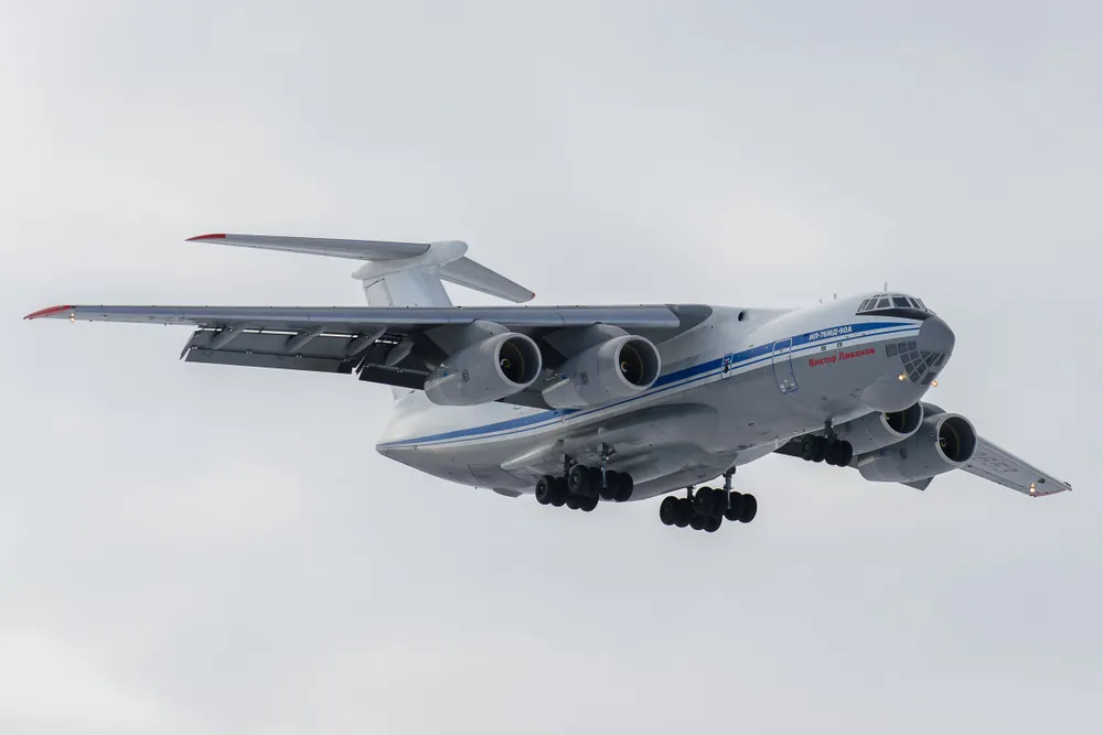 Путин поручил СК опубликовать материалы по сбитому в Белгородской области Ил-76
