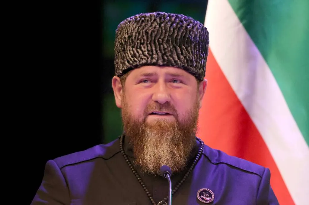 Кадыров заверил, что Чечня будет и дальше поддерживать курс президента РФ