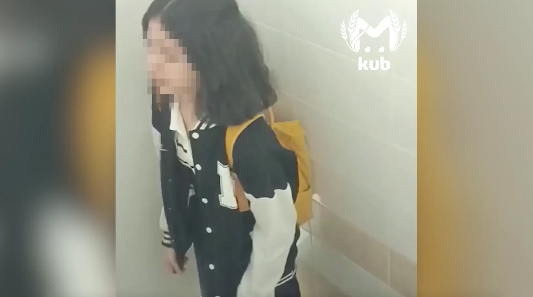 Кубанские школьники пожаловались на пятиклассницу, которая размахивала ножом в коридоре