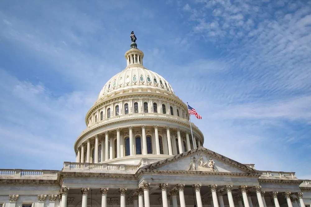 Конгресс США поддержал законопроект по избежанию шатдауна