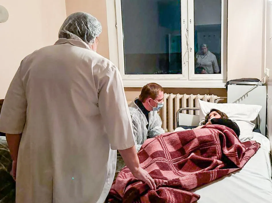 Глава Красногорска навестил в больнице пострадавших в результате теракта