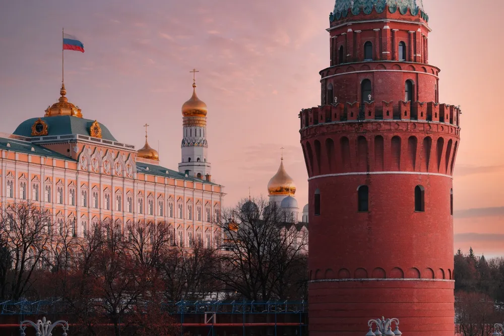 В Кремле заявили, что до конца следствия власти РФ не могут говорить о связях напавших на "Крокус