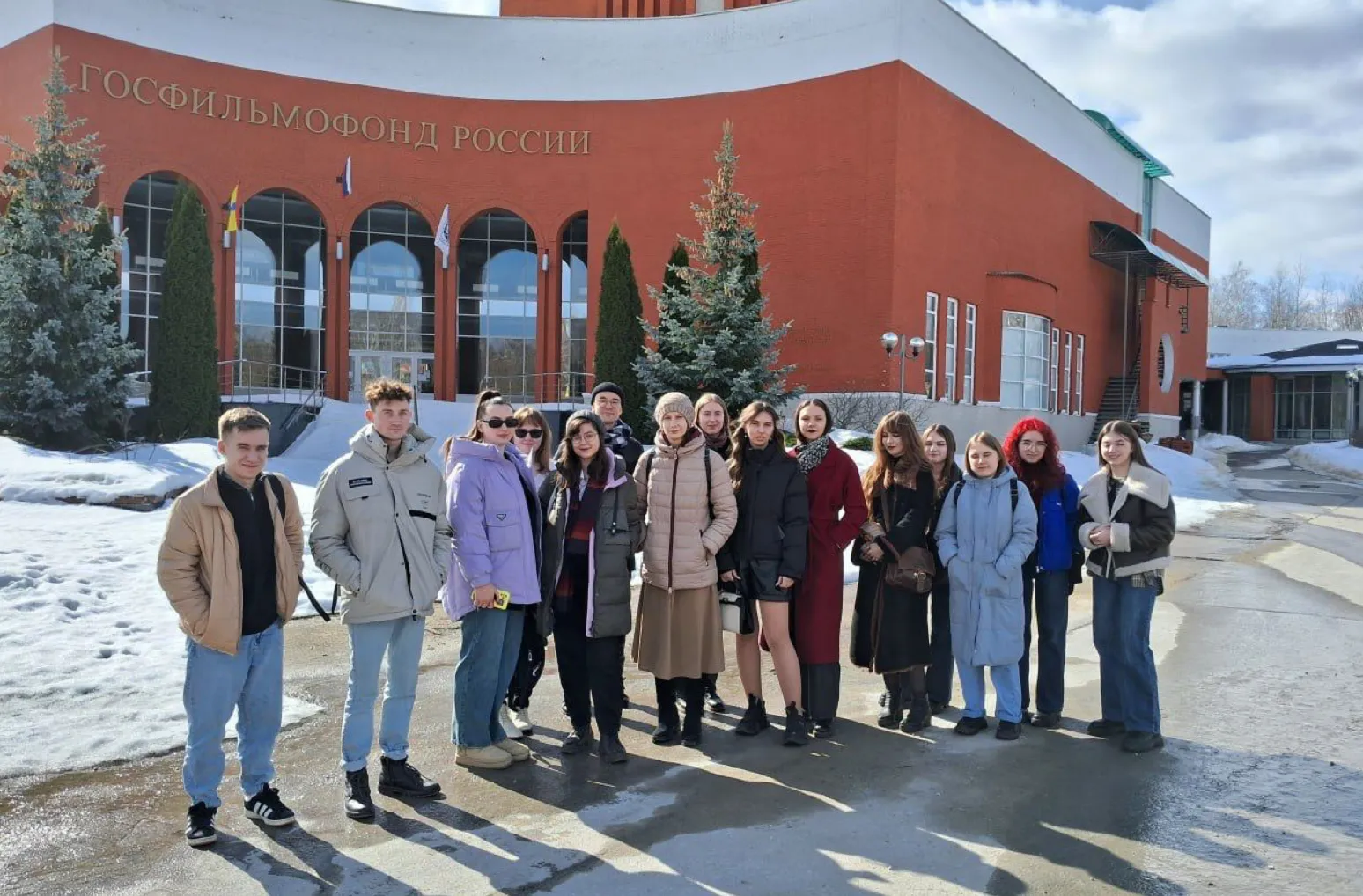 Студенты из ЛНР проходят практику в Госфильмофонде