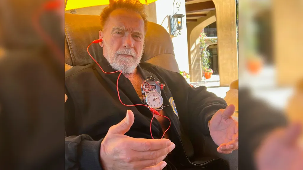 76-летний Арнольд Шварценеггер предстал с кардиостимулятором