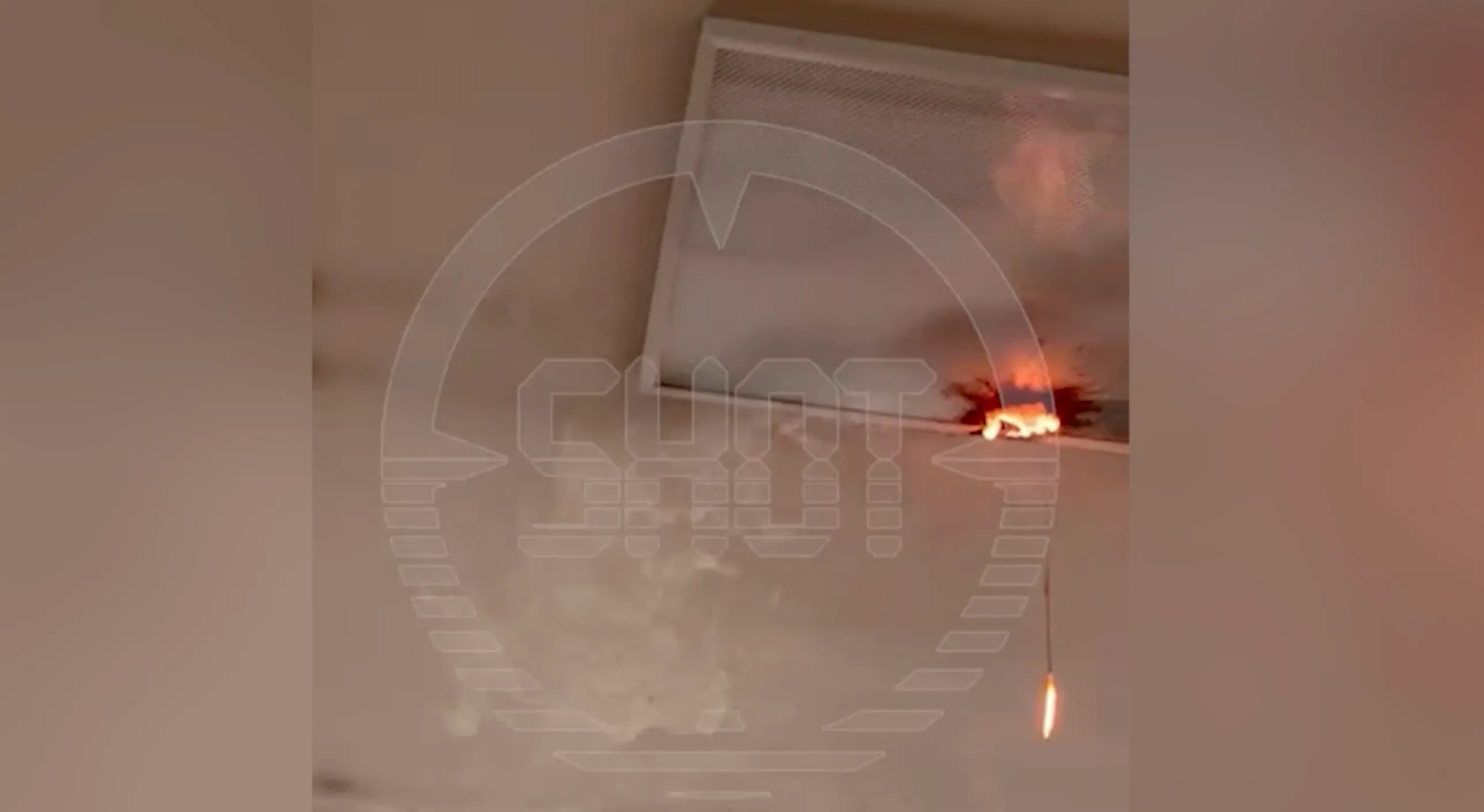 Огненная лава хлынула на пятиклассников с потолка в петербургской гимназии