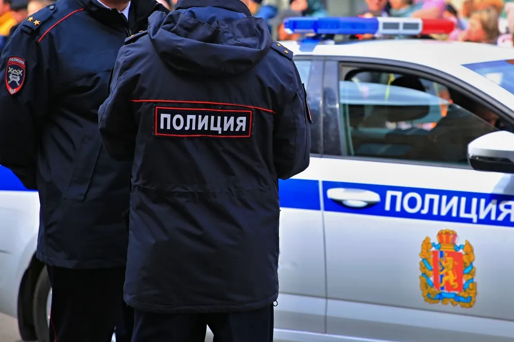 На трассе в Челябинске обнаружили труп мужчины с крупной суммой денег в карманах