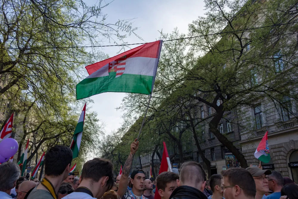 В Венгрии тысячи жителей вышли на акцию против Орбана