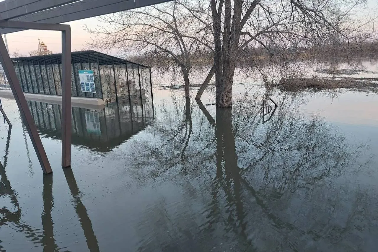 Уровень воды в реке Тобол у Кургана превзошёл отметку неблагоприятного явления