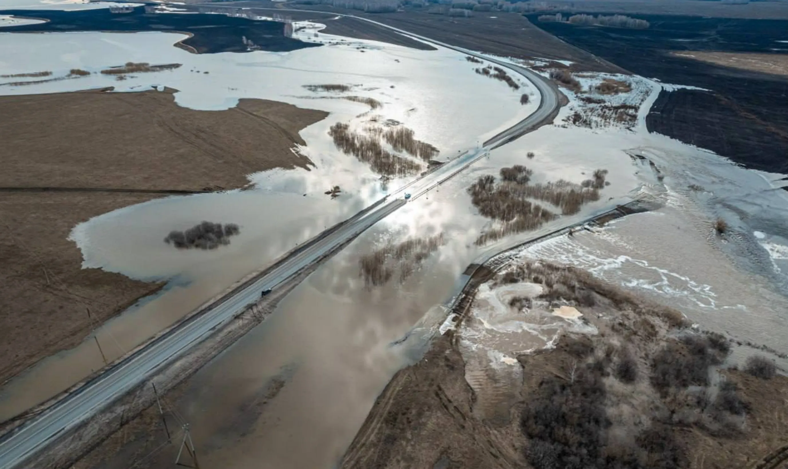 Уровень воды в реке Ишим в Тюменской области за сутки вырос более чем на 3 метра