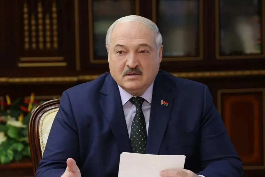 "Их нет, забудьте": Лукашенко запретил чиновникам жаловаться на санкции