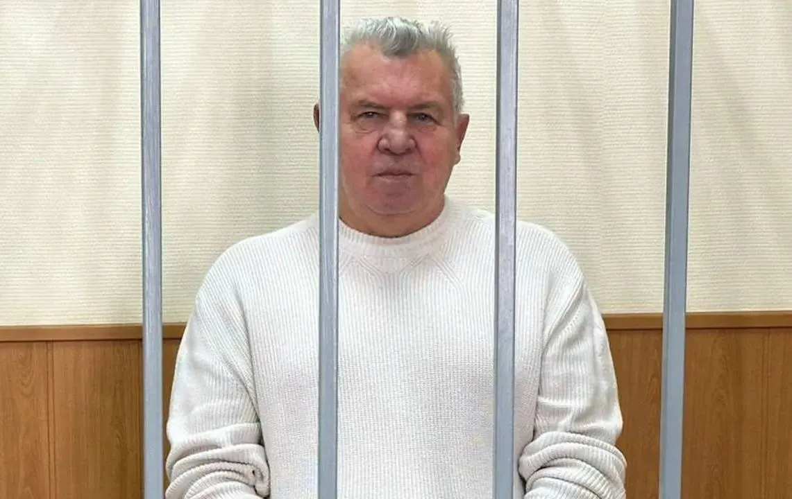 Суд в Москве арестовал троих обвиняемых в поставке некачественной еды в ВС РФ